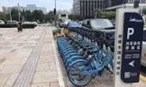 天津市民聚焦：共享单车停放问题与城市管理的新挑战